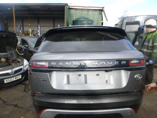 Запчастини БВ Land Rover Velar 2.0D, деталі кузова, салона, ходової.