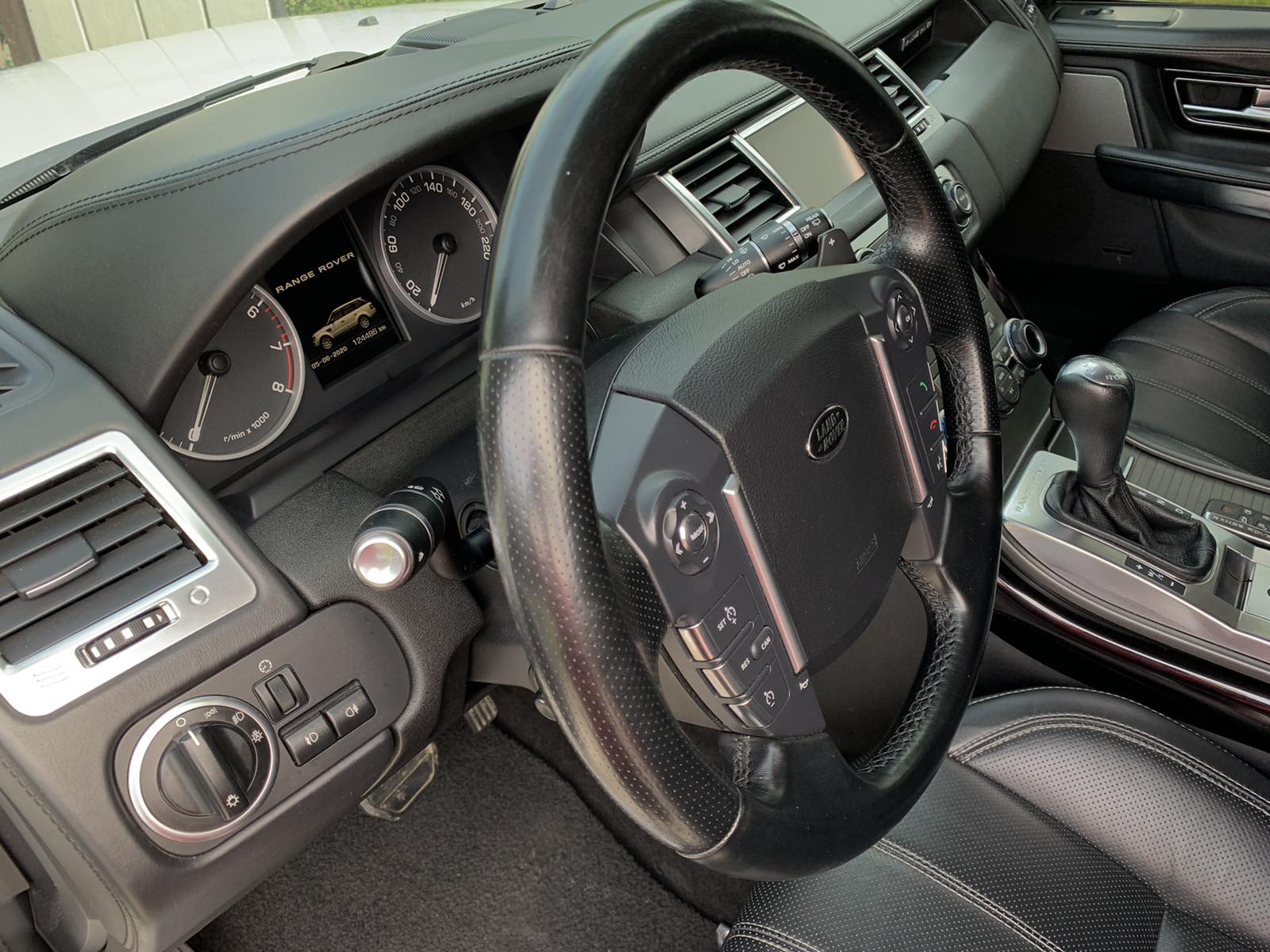 Разборка Range Rover Sport L320 запчасти бу