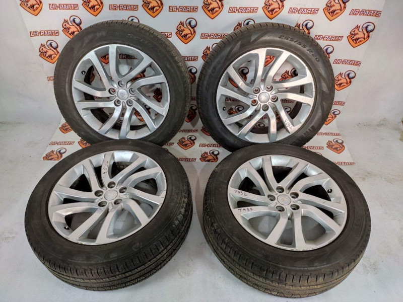 R20 LR081581 Jaguar F-Pace