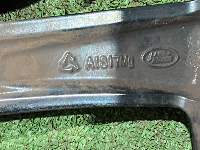 R20 LR074095 Land Rover Discovery Sport