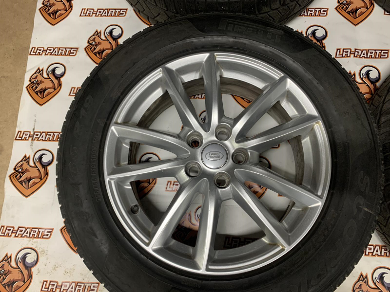 R19 LR037742 Range Rover Sport L494